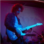 Chitarrista Diplomato al conservatorio, propone lezioni di chitarra online per tutte le età, esperienza come insegnante 10